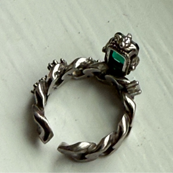 Sterling green zircon ring - Picture 10 of 13